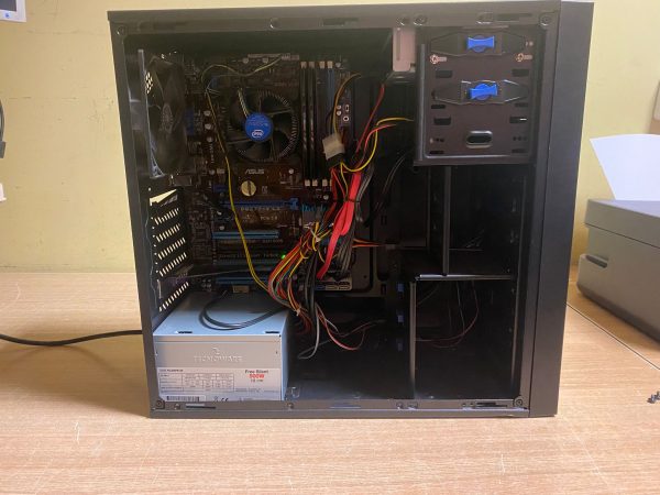 PC Assemblato Custom Intel i7-3770 8GB 120SSD